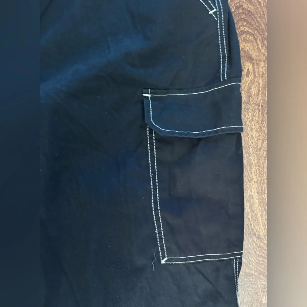 True religion Ripstop Cargo Pants for men Sz 36 waist jet black white stitching
